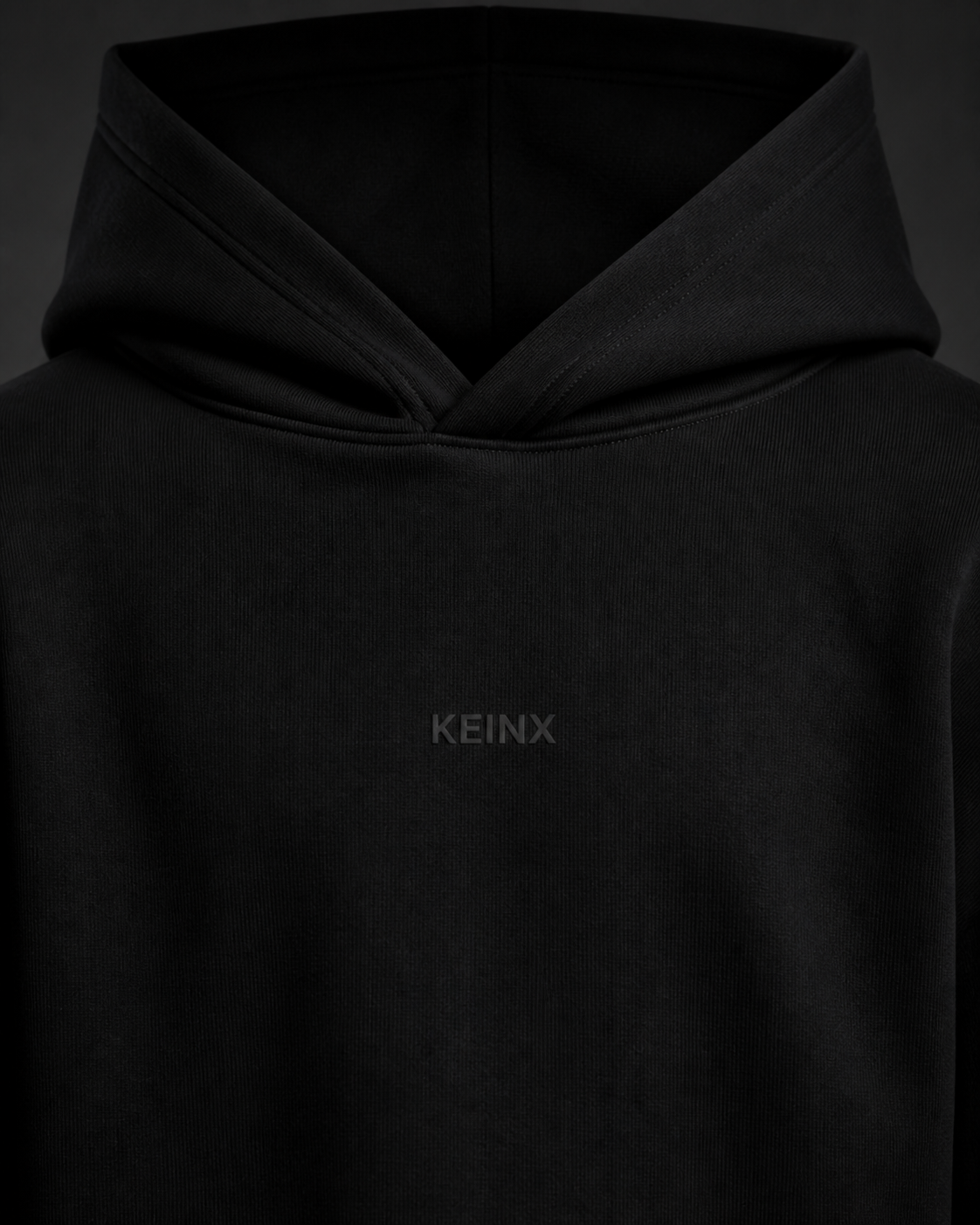 Tonal KEINX chest logo detail